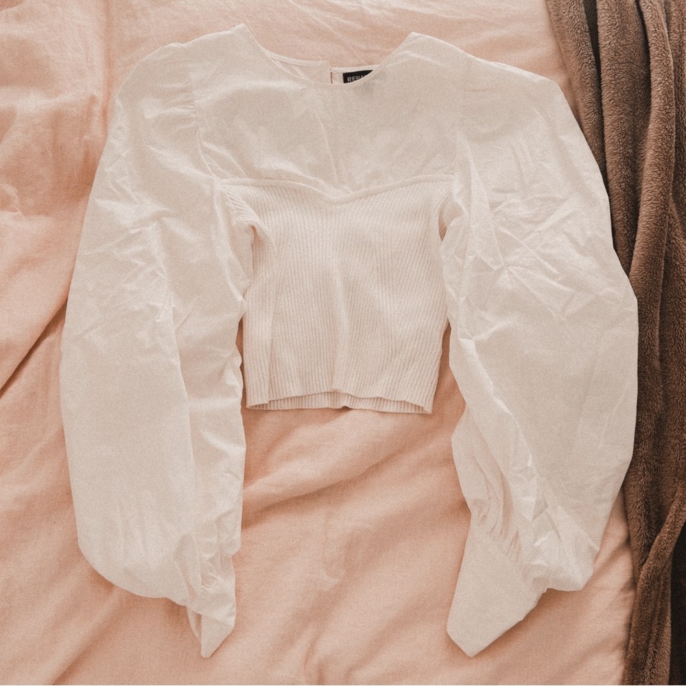 Rehab lab white knit sweetheart faux corset style puff peasant sleeve top